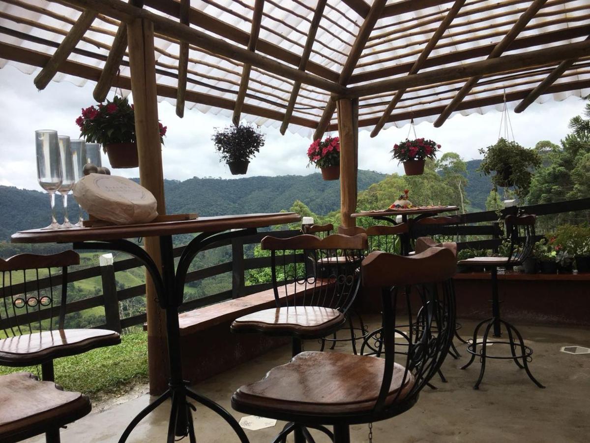 Paraiso Na Montanha, Sitio Siriema Holiday home Campos do Jordao